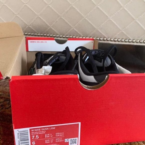 Nike Dunk Panda black white Men's Size 7.5 - Picture 4 of 4